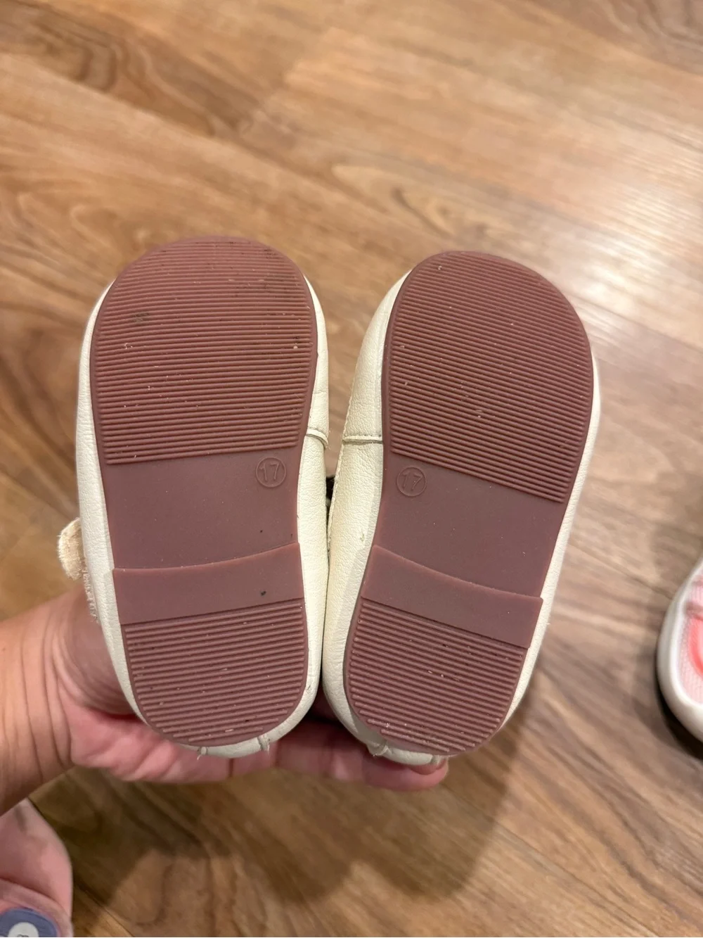 Toddler girl shoes 12-24M size 5